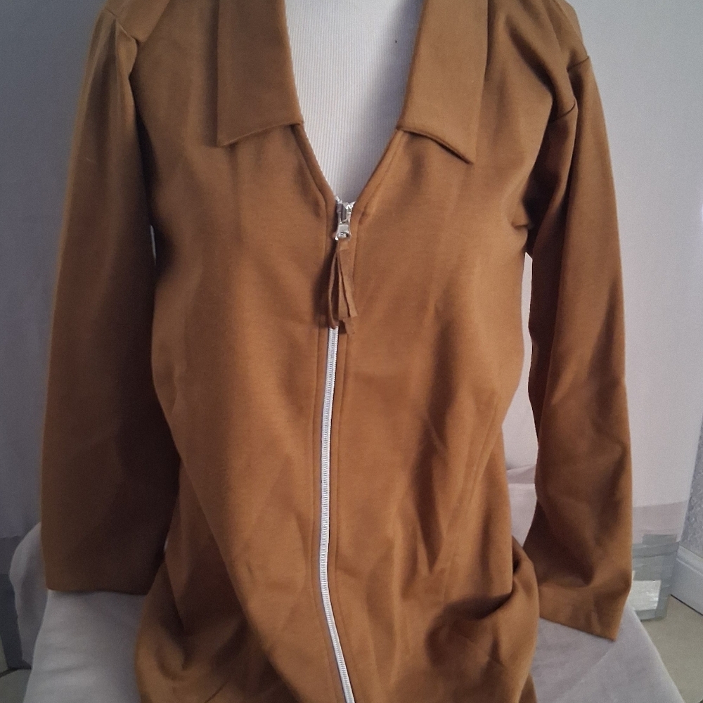 Vintage Tric-Trac by: Phyllis Keitler, Full azip Suit Jacket : Medium : Brown